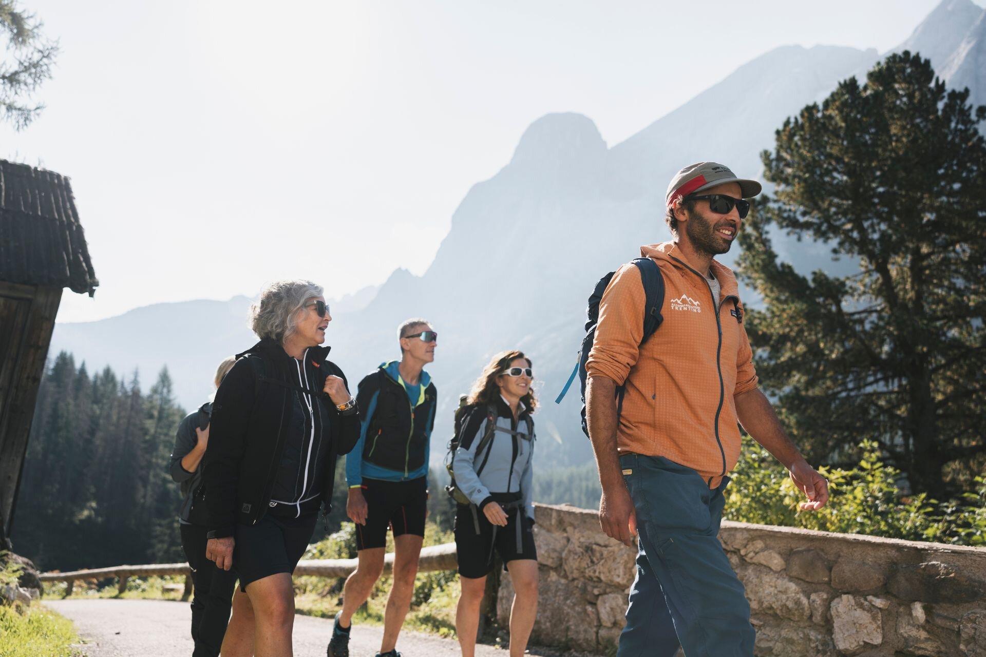 Gita con accompagnatore di media montagna | © Federico Modica - Archivio Immagini ApT Val di Fassa Gita nei dintorni di Canazei | © Federico Modica - Archivio Immagini ApT Val di Fassa