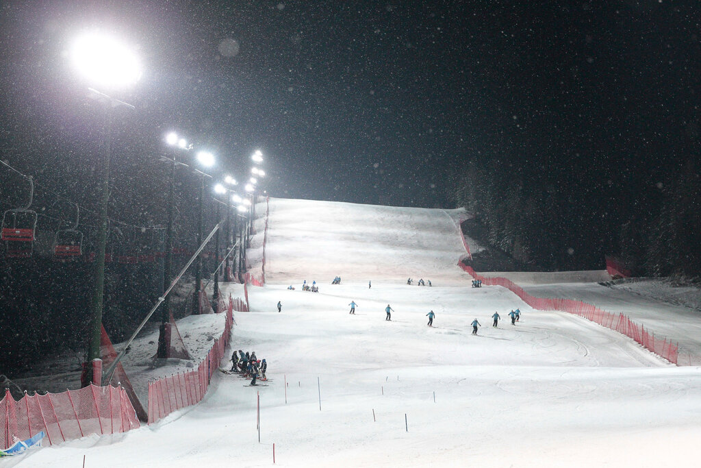 Pista Aloch in notturna Pista Aloch in notturna a Pozza di Fassa