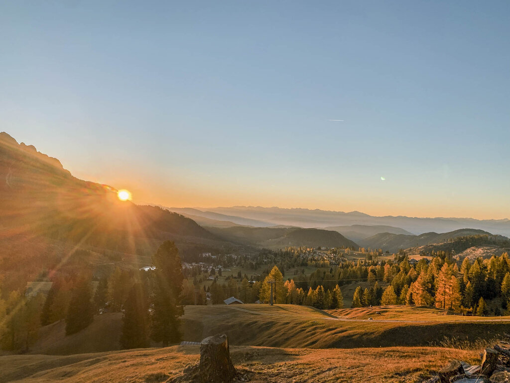Paesaggio dal Costalunga | © NG - Archivio Immagini APT Val di Fassa Paesaggio autunnale del Passo Costalunga in Val di Fassa | © NG - Archivio Immagini APT Val di Fassa