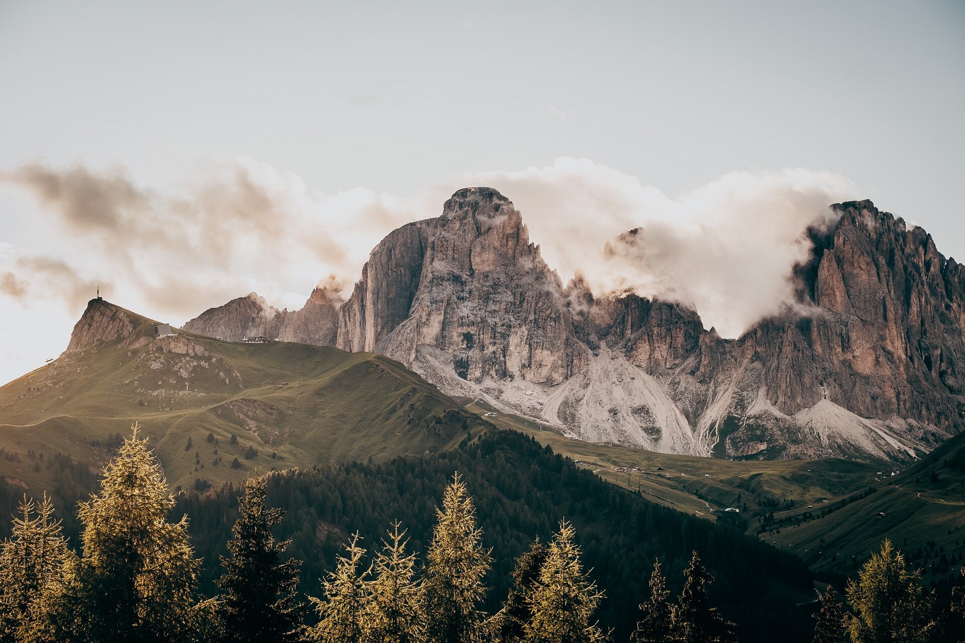 Dolomiti n Val di Fassa | © Enduro Mag - Archivio Immagini ApT Val di Fassa Dolomiti in Val di Fassa | © Enduro Mag - Archivio Immagini ApT Val di Fassa