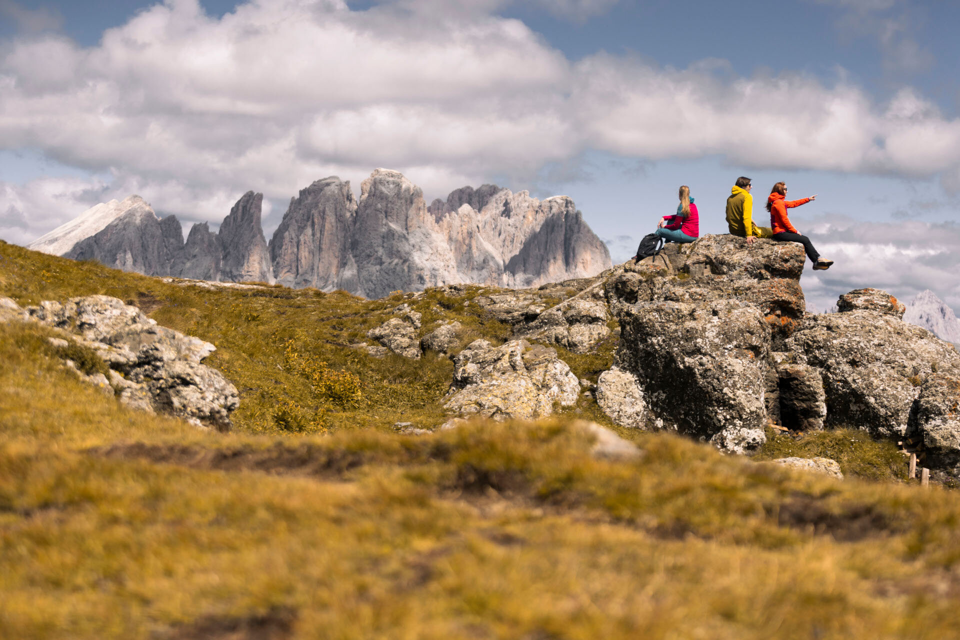 Trekking autunnale | © Archivio Immagini ApT Val di Fassa - Federico Modica Trekking autunnale in Dolomiti in Val di Fassa | © Archivio Immagini ApT Val di Fassa - Federico Modica