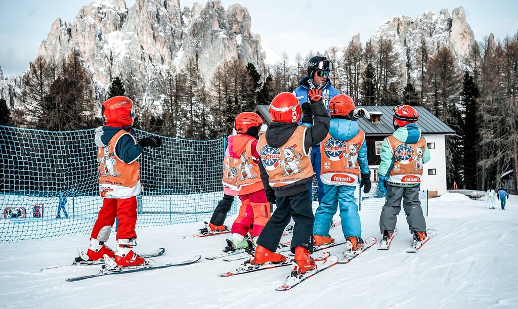 Content Dam Org 3 Images Full Rights Scuole Di Sci Scuola Sci Vigo Scuola Italiana Di Sci Vigo Di Fassa Passo Costalunga Corsi Bambini Content Dam Org 3 Images Full Rights Scuole Di Sci Scuola Sci Vigo Scuola Italiana Di Sci Vigo Di Fassa Passo Costalunga Corsi Bambini